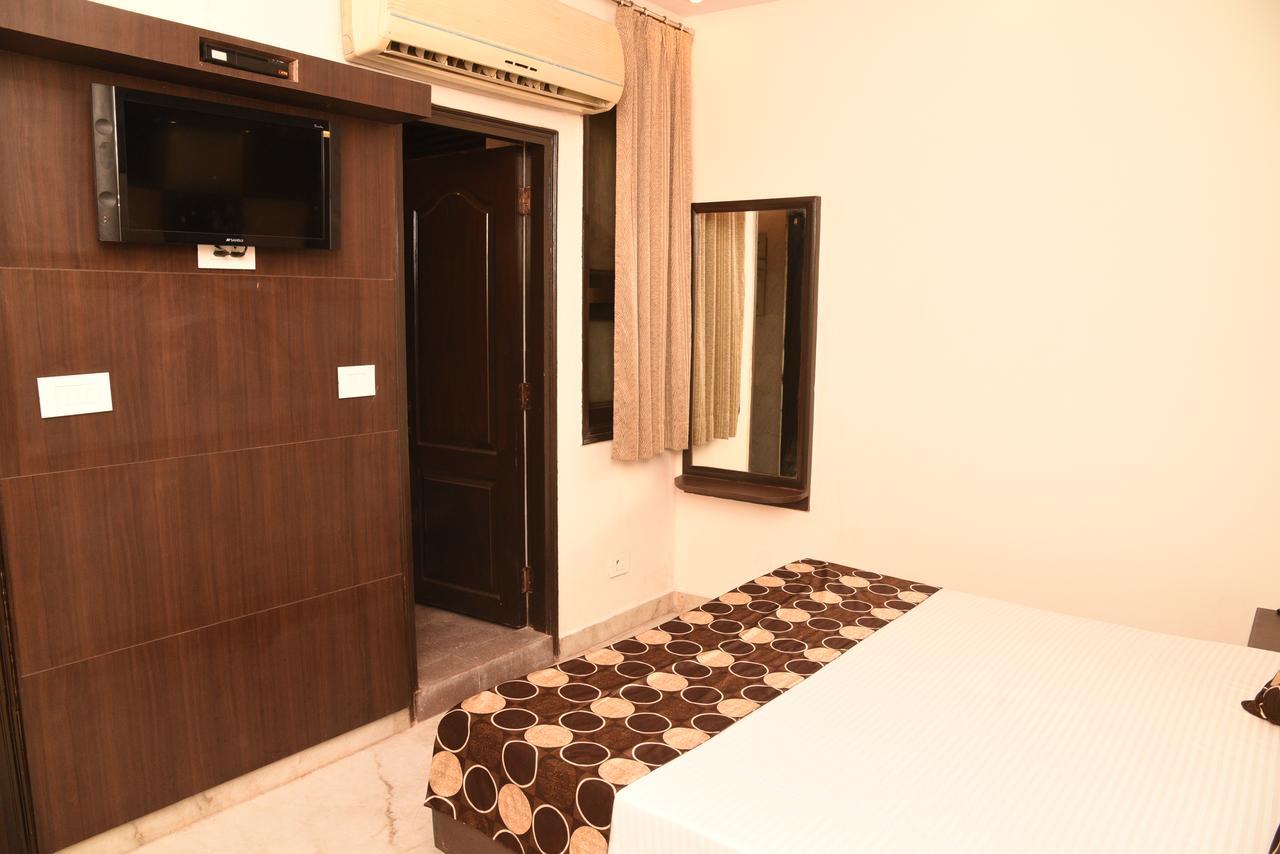 Heritage Inn Ню Делхи Екстериор снимка